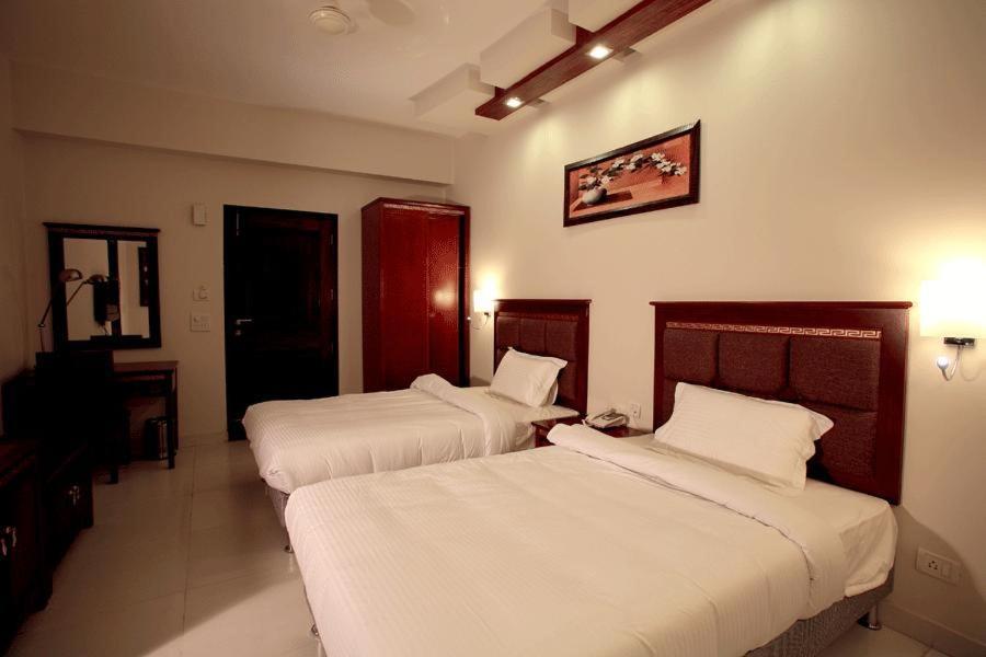 Kartikay Hotel Hisār Exteriér fotografie
