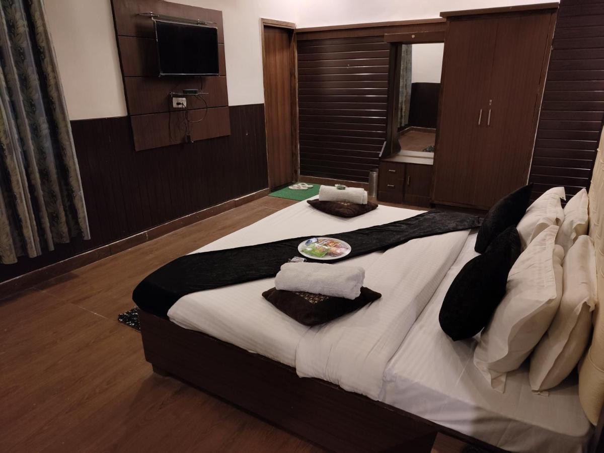 Kartikay Hotel Hisār Exteriér fotografie