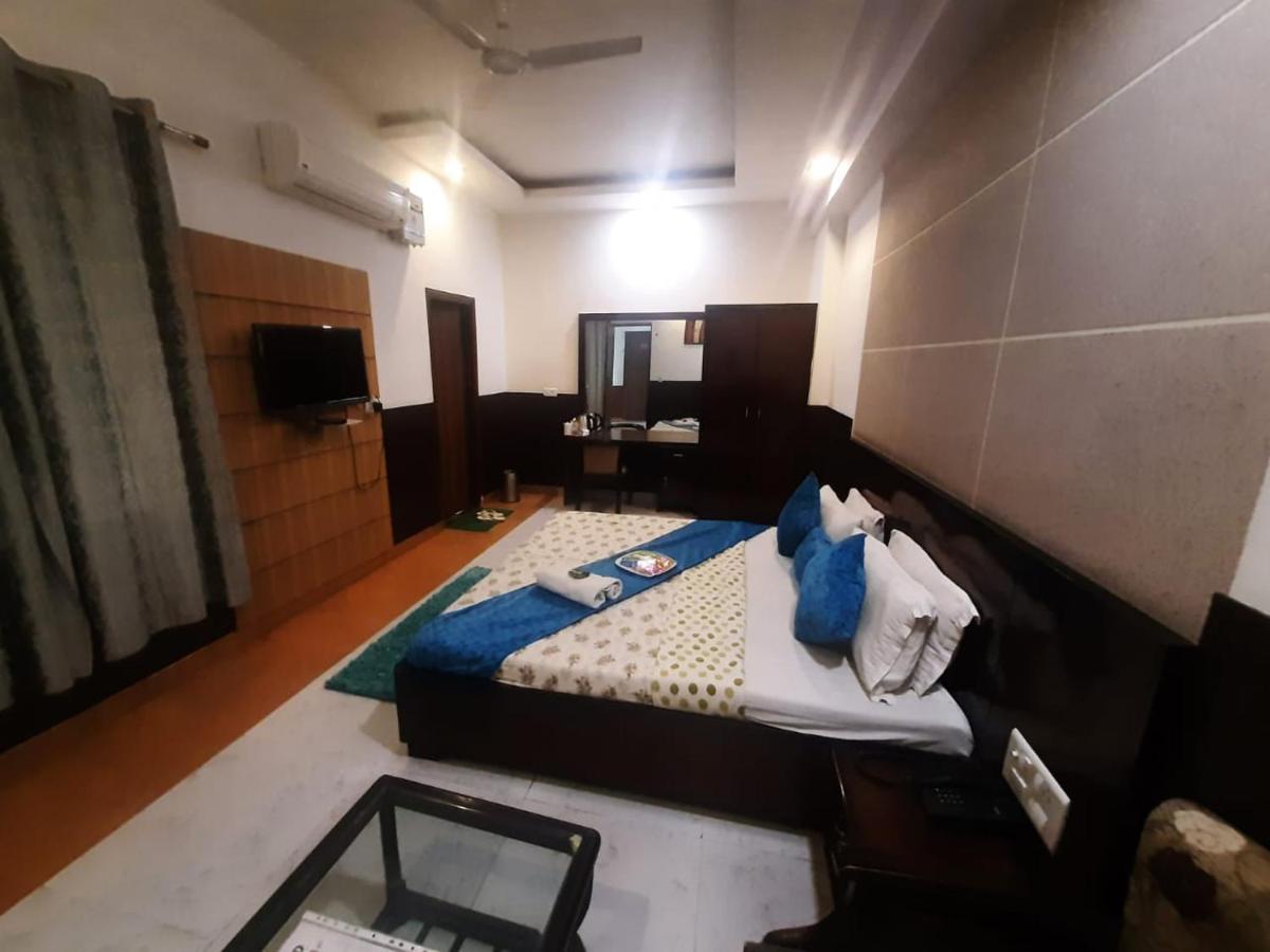 Kartikay Hotel Hisār Exteriér fotografie