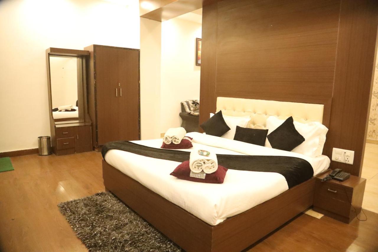 Kartikay Hotel Hisār Exteriér fotografie