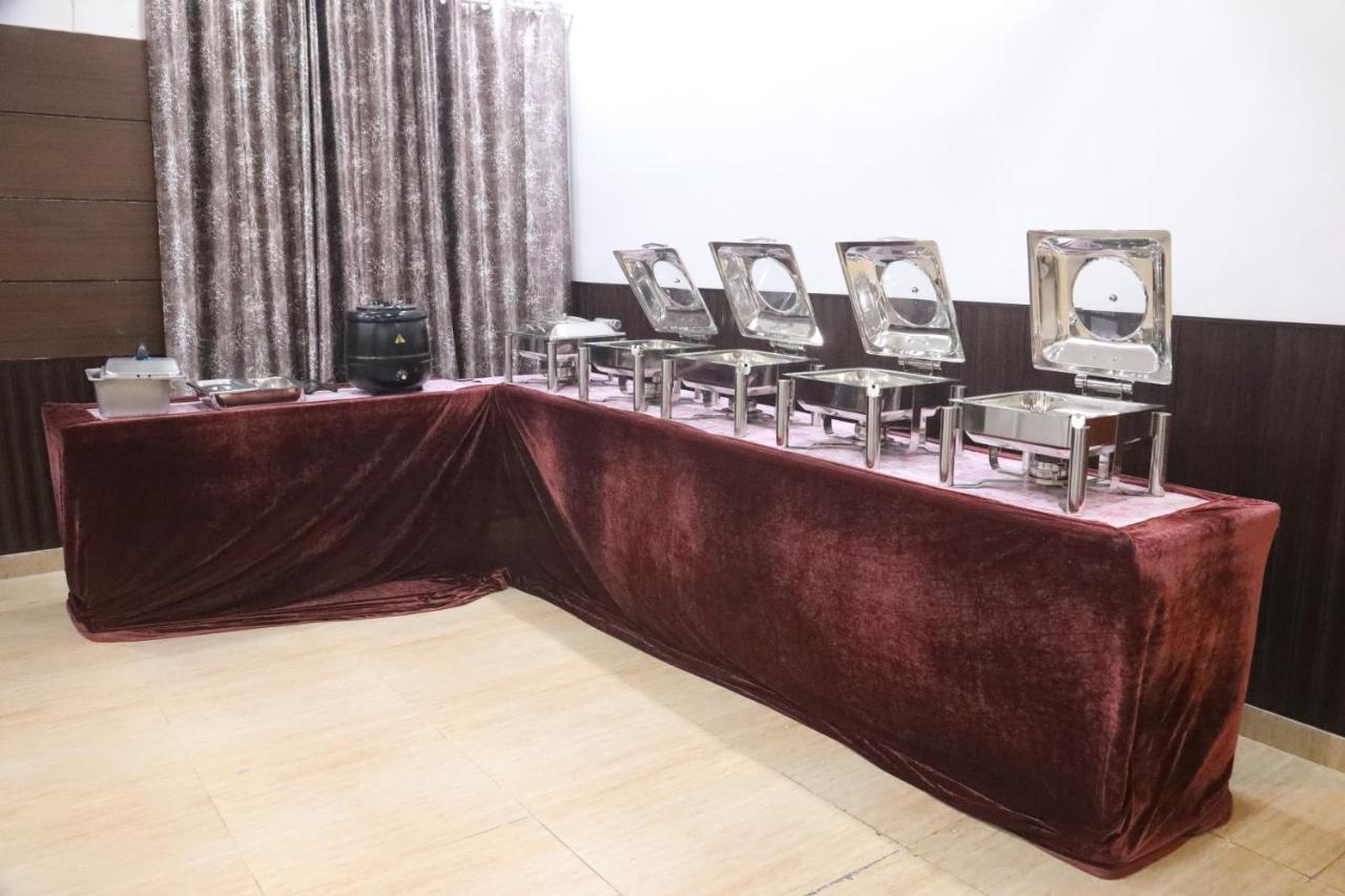 Kartikay Hotel Hisār Exteriér fotografie