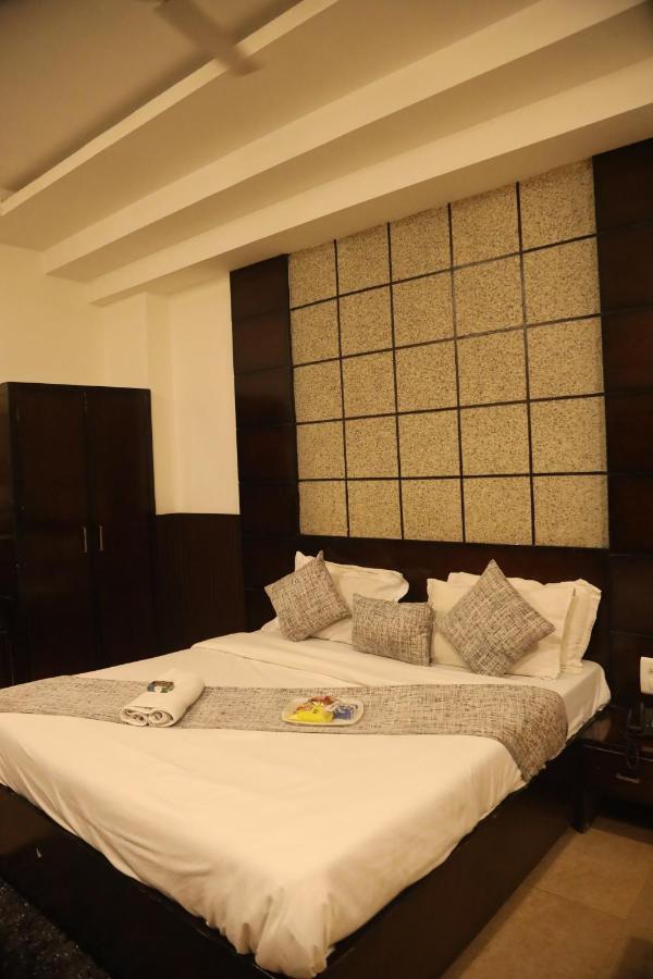 Kartikay Hotel Hisār Exteriér fotografie