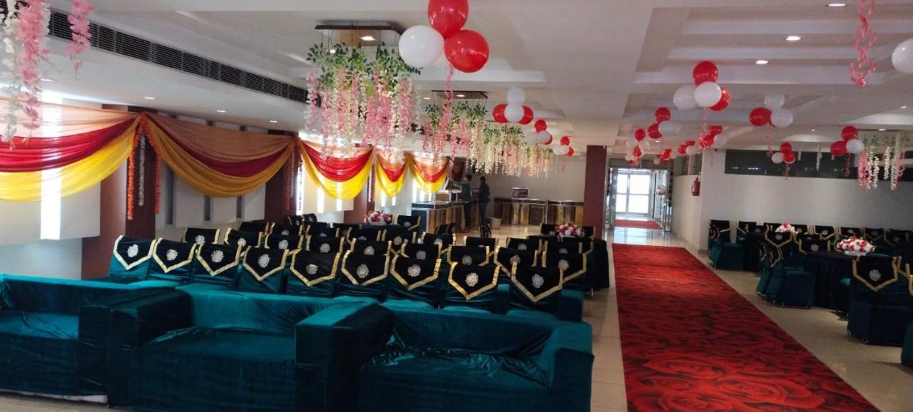 Kartikay Hotel Hisār Exteriér fotografie